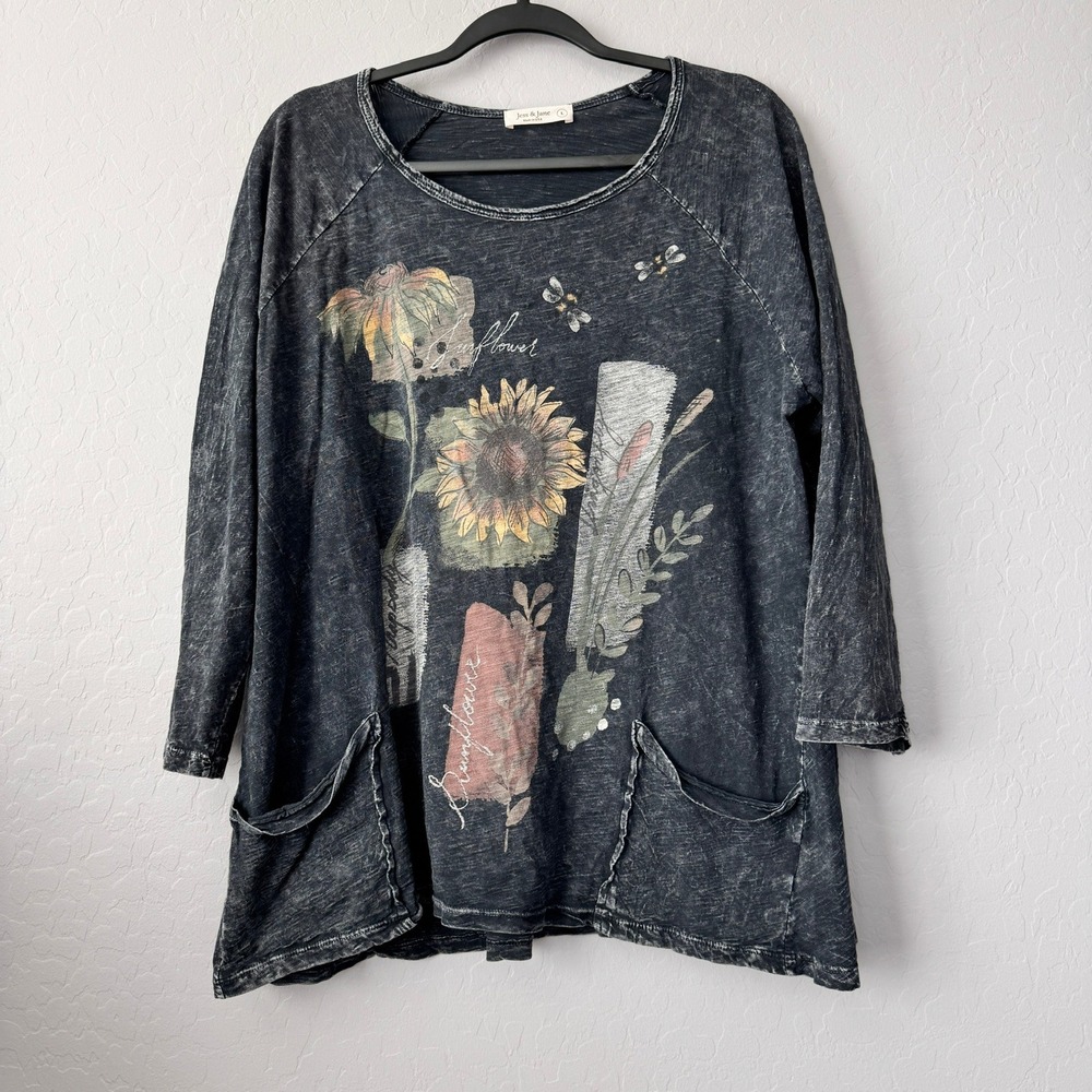 Jess & Jane Large Tunic Top Charcoal 3/4 Sleeve Sunflower Floral Mineral Wash